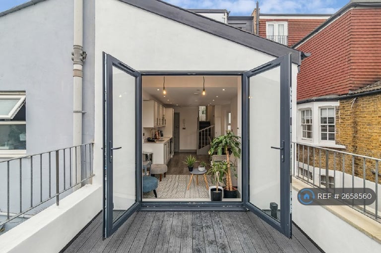 2 bedroom flat in Westcote Road, London, SW16 (2 bed) (#2658560)