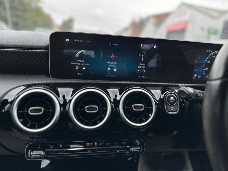 2019 Mercedes-Benz A-Class 1.3 A180 Sport (Executive) 7G-DCT Euro 6 (s/s) 5dr HATCHBACK Petrol Au...