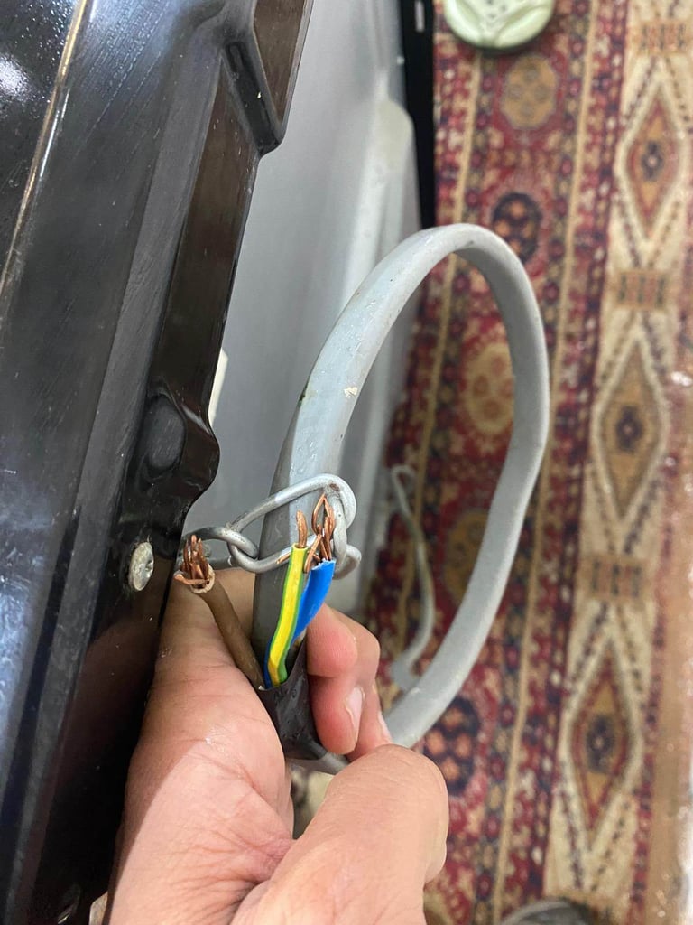 Stainless 60CM Electric Ceramic Cooker With Dual Oven/Grill  Price