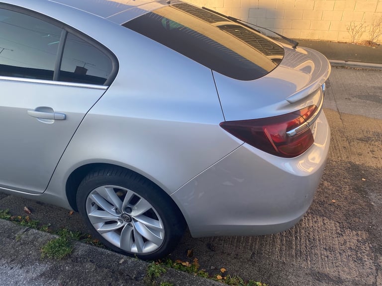 Vauxhall, Insignia, 1.6 Sri nav diesel long mot very economical 