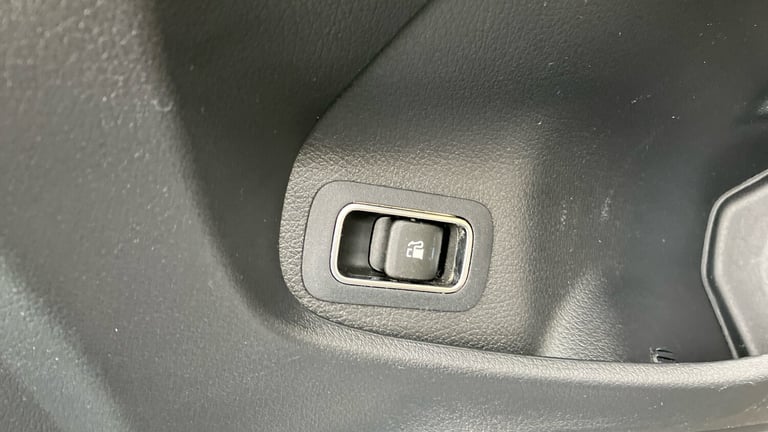 2023 Mercedes-Benz CLA 250e AMG Line Premium + Night Ed 4dr Tip Auto Saloon Saloon Hybrid Automatic