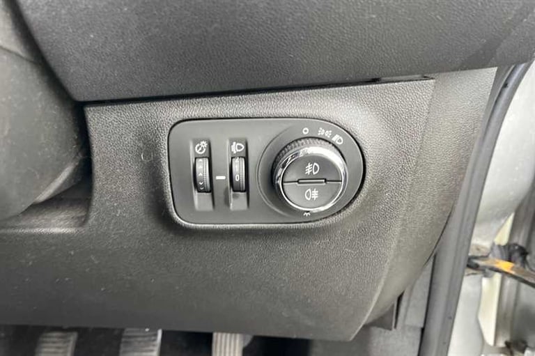 2019 Vauxhall Corsa 1.4 SRi Vx-line Nav Black 5dr HATCHBACK PETROL Manual