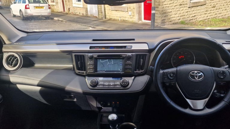 2014 Toyota RAV4 2.0 D-4D Invincible 4WD Euro 5 (s/s) 5dr ESTATE Diesel Manual