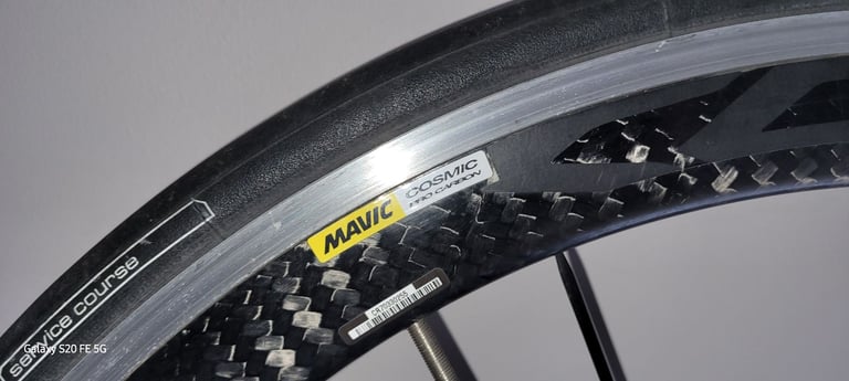 image for Mavic 700c Pro Carbon wheels