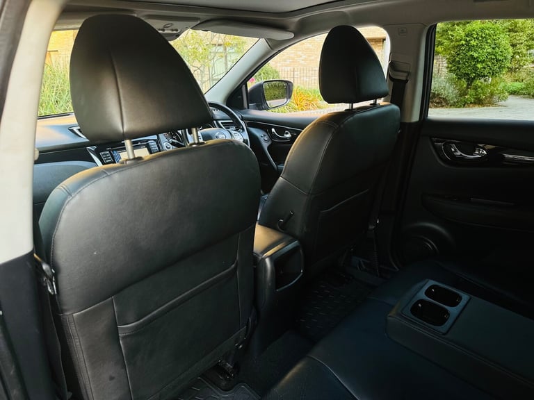 2014 Nissan Qashqai 1.5 dCi Tekna 5dr Diesel
