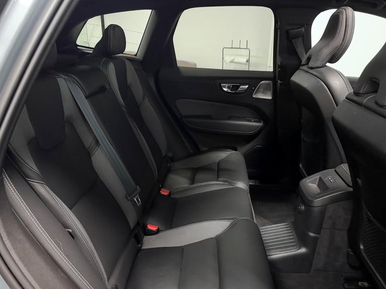 2021 Volvo XC60 R-Design Pro T8 AWD (390 hp) Auto ESTATE Petrol/Electric Hybrid Automatic