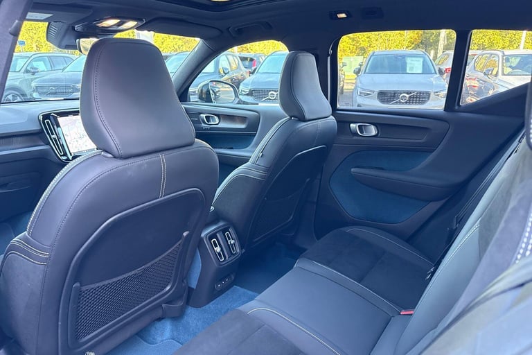 2022 Volvo XC40 Recharge Twin 78kWh Ultimate SUV 5dr Electric Auto AWD (408 ps) ESTATE Electric A...