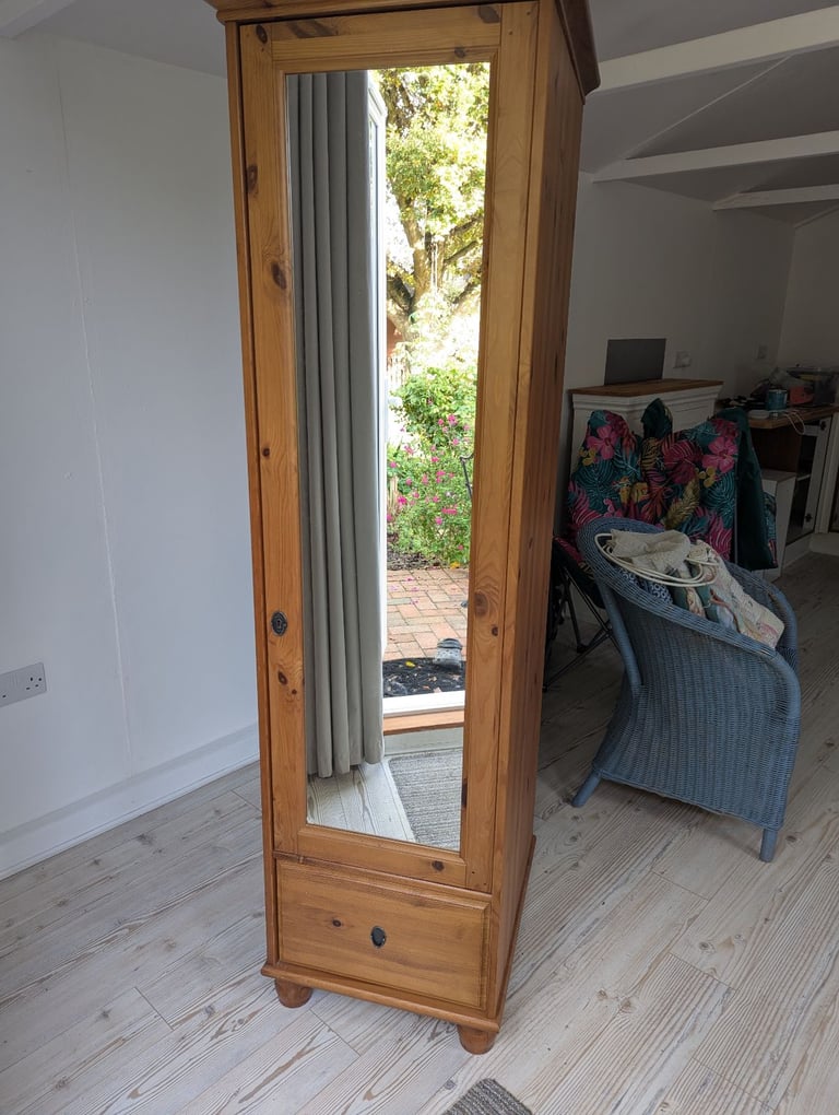 Single wardrobe solid wood as new