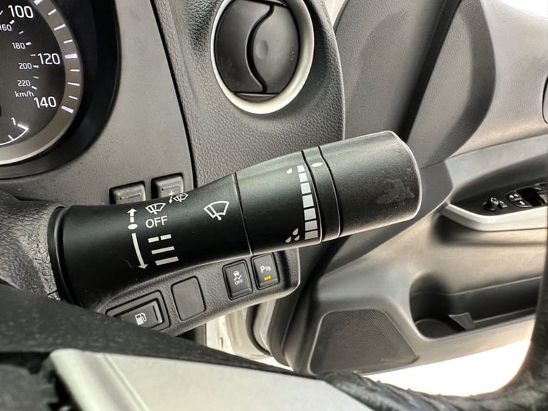 2016 Nissan Navara 2.3 dCi Tekna Pickup Double Cab 4dr Diesel Auto 4WD Euro 6 (190 ps) PICKUP Die...