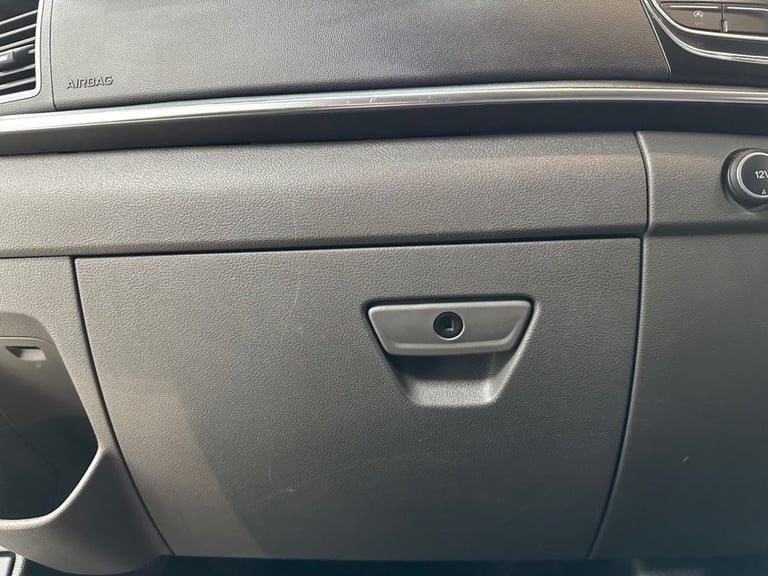 2020 Ford Tourneo Custom 2.0 EcoBlue 130ps L/R 8 Seater Titanium Auto MPV DIESEL Automatic