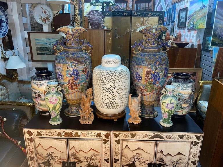 Chinese and Japanese vases and furniture 