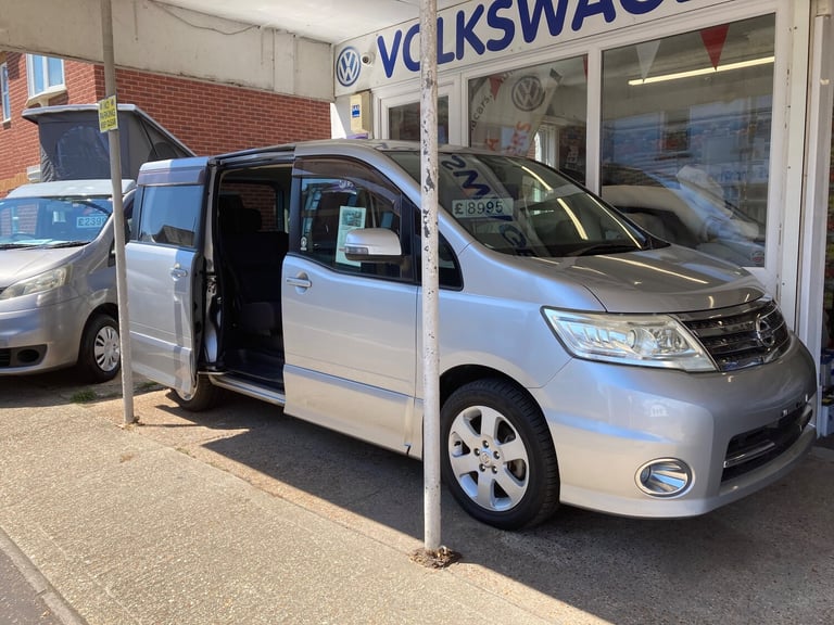 2010 Nissan Serena 2.0 PETROL AUTOMATIC 8 SEATER VERY LOW MILES ULEZ COMPLIANT