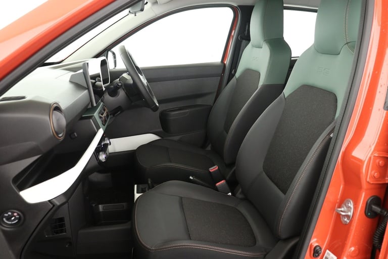 2025 Dacia Spring 27kWh Extreme 65 48kW 5dr Auto Hatchback Electric Automatic