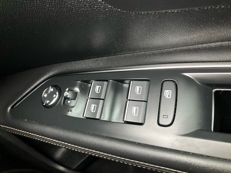 2023 Peugeot 5008 1.2 PureTech GT 5dr SUV PETROL Manual