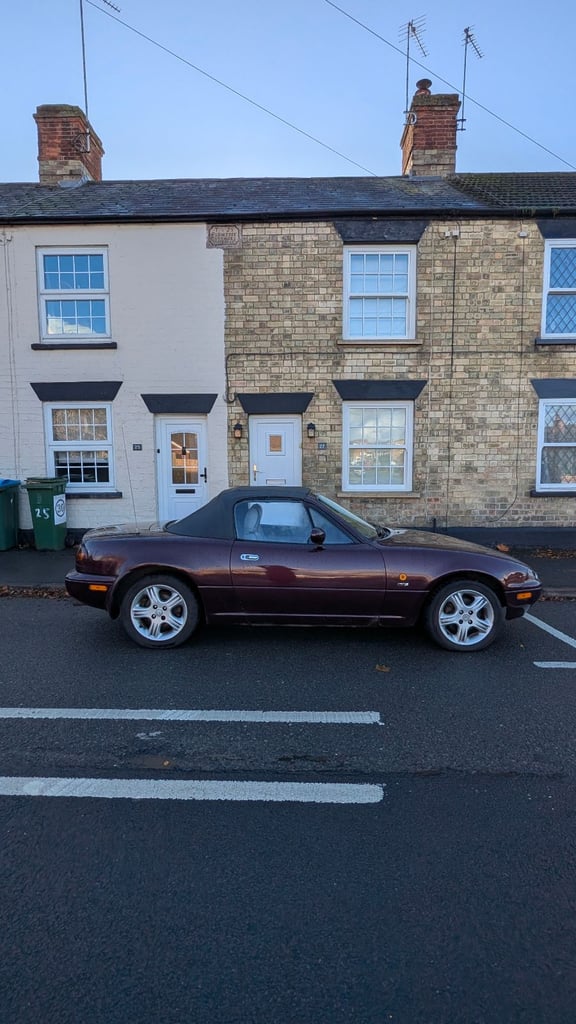 Mazda, MX-5, Convertible, 1996, Manual, 1840 (cc), 2 doors