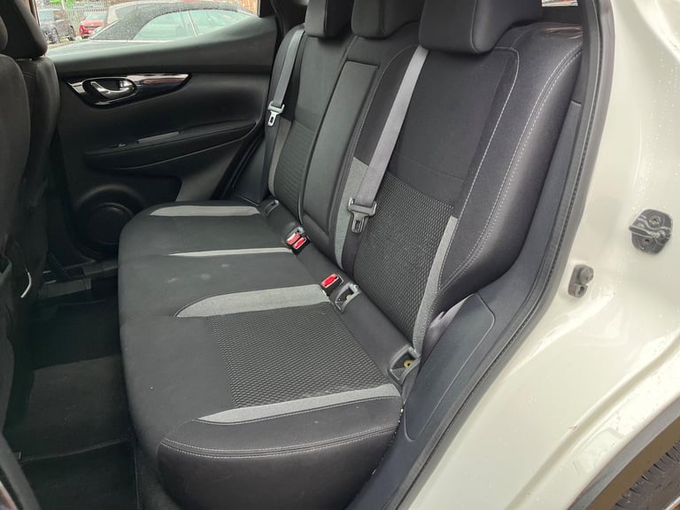 2017 Nissan Qashqai 1.2 DIG-T Acenta XTRON Euro 6 (s/s) 5dr HATCHBACK Petrol Automatic