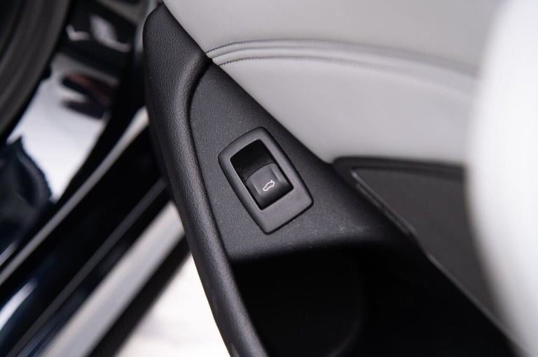 2018 BMW M5 4.4 V8 Saloon 4dr Petrol Steptronic xDrive Euro 6 (s/s) (600 ps) Saloon Petrol Automatic