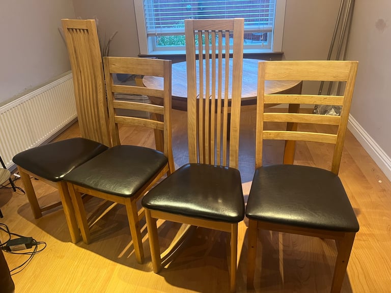 Dinning room table and chairs. 