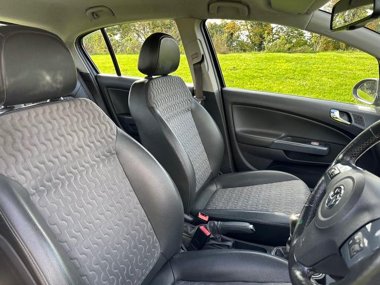 Vauxhall Corsa 1.2 SE, 2012, New MOT, Full Service History, Excellent Condition 