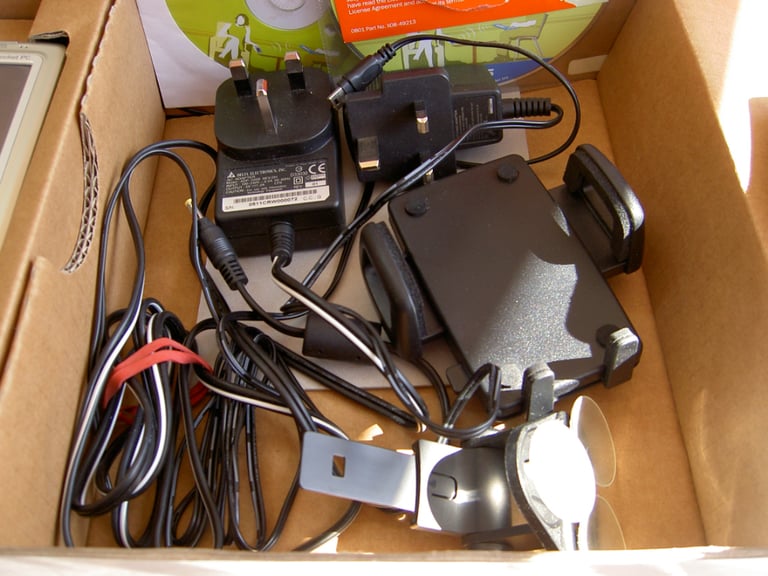 Wireless Head phones & Bluetooth My Pall GPS System Very good Condition  