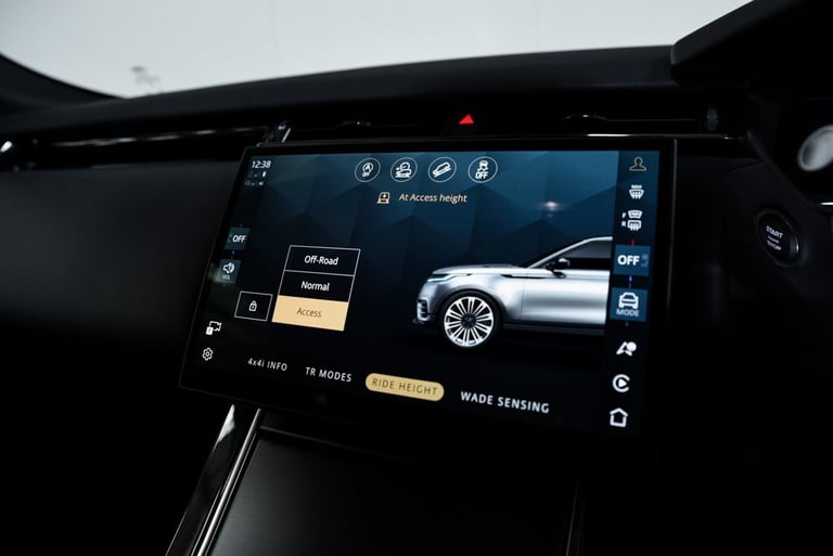 2024 Land Rover Range Rover Velar 2.0 P250 Dynamic HSE SUV 5dr Petrol Auto 4WD Euro 6 (s/s) (249 ...