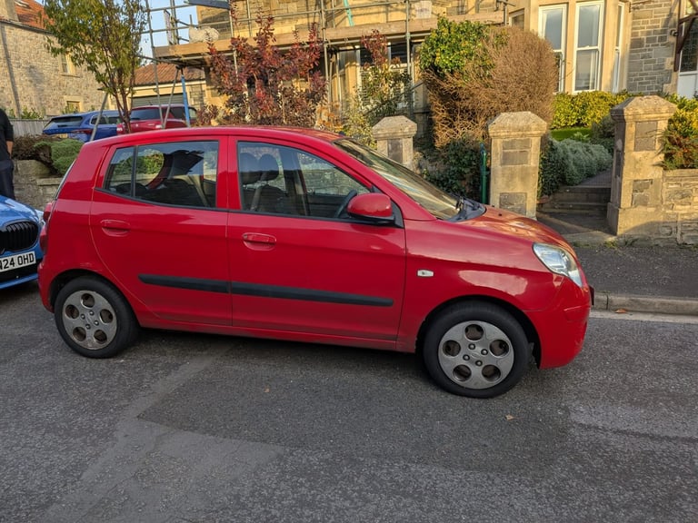 Red Kia PICANTO Strike, Hatchback, 2010, Manual, 1086 (cc), 5 doors