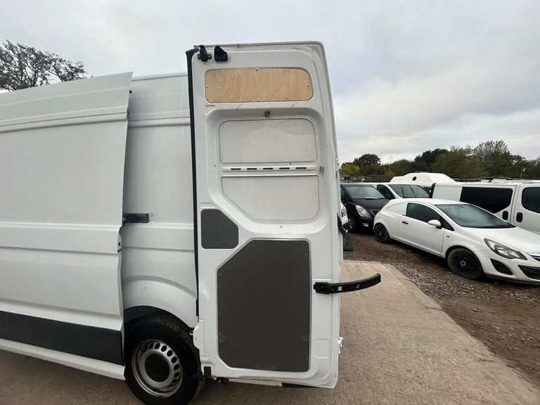 2022 Volkswagen Crafter 2.0 TDI 140PS Startline High Roof Van PANEL VAN DIESEL Manual