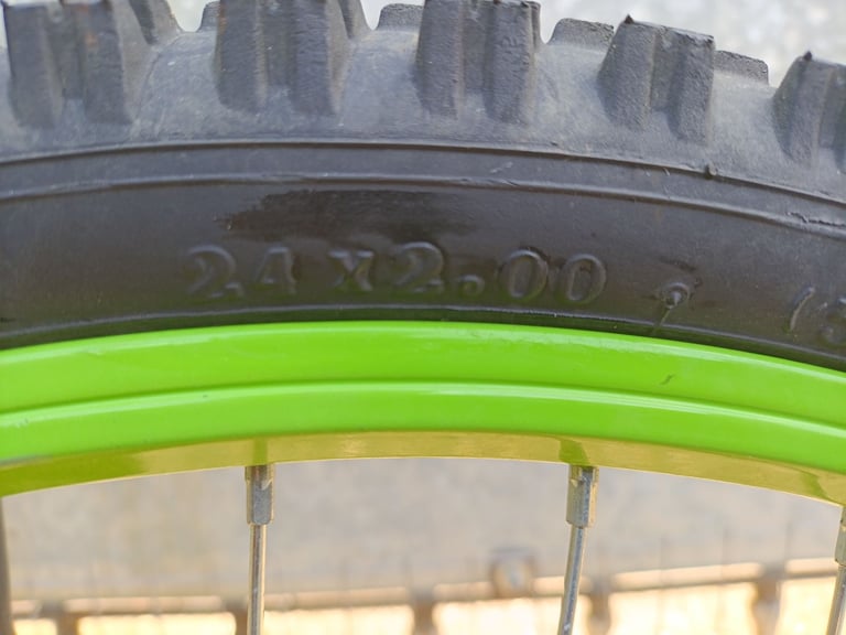 APOLLO INTERZONE (BLUE/BLACK)24 INCH WHEELCHILDS FRONT SUSPENSION BIKE,CLARKE DISK BRAKE,SHIMANO 