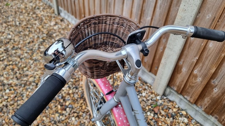 Girls Pendleton Hanberry bicycle 