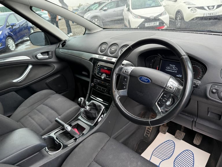 FORD S-MAX 2.0 TDCi Titanium MPV 5dr Diesel Manual Euro 5, 7 Seater, DAB, BT