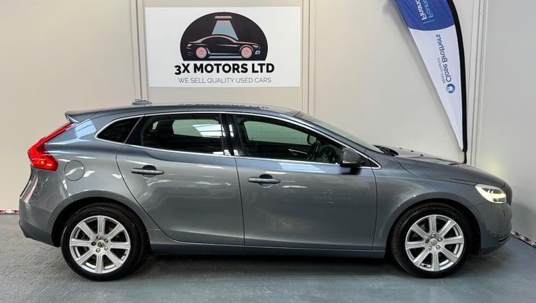 2017 Volvo V40 1.5 T3 Inscription Auto Euro 6 (s/s) 5dr HATCHBACK Petrol Automatic