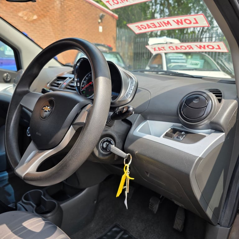 CHEVROLET SPARK 1.2 PETROL 80 BHP  LOW MILES ONLY 61K YEAR 2013 £35 ROAD TAX 12 MONTHS MOT HPI CLEAR