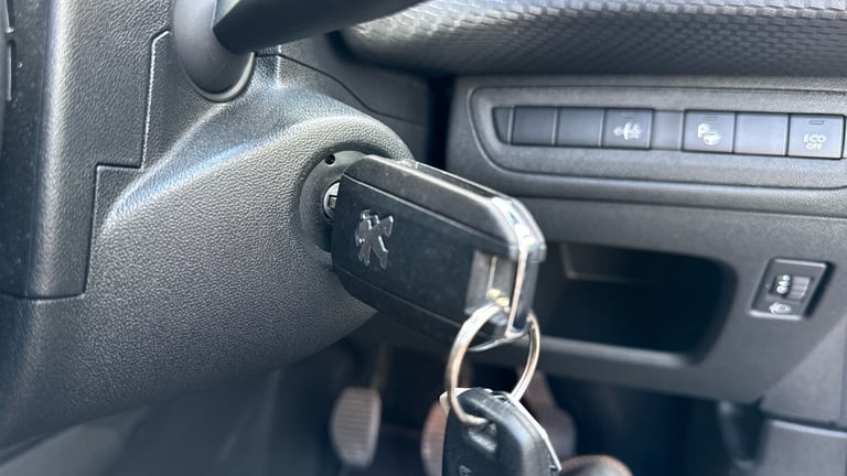 2019 Peugeot 208 1.2 PureTech Tech Edition Hatchback 5dr Petrol Manual Euro 6 (s/s) (82 ps) Hatch...