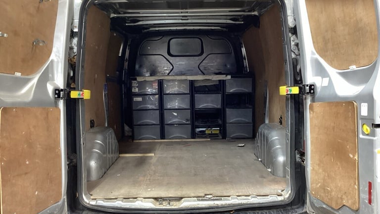 2015 Ford Transit Custom 2.2 TDCi 125ps Low Roof Van PANEL VAN Diesel Manual