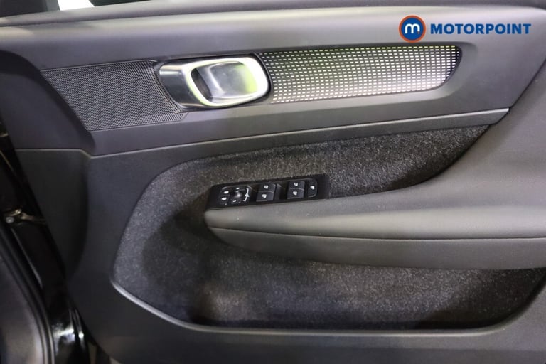 2021 Volvo XC40 1.5 T4 Recharge PHEV R DESIGN 5dr Auto SUV Hybrid Automatic