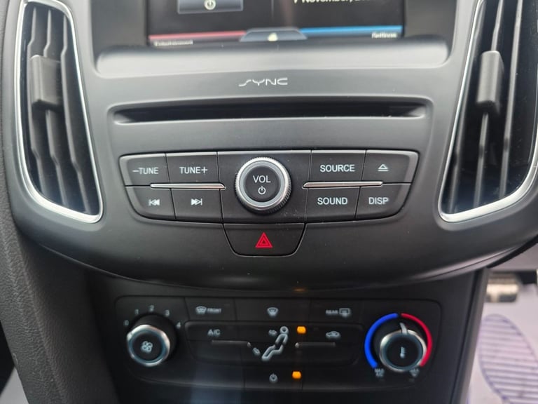 2016 Ford Focus 1.0 EcoBoost 125 Zetec S 5dr Auto HATCHBACK PETROL Automatic