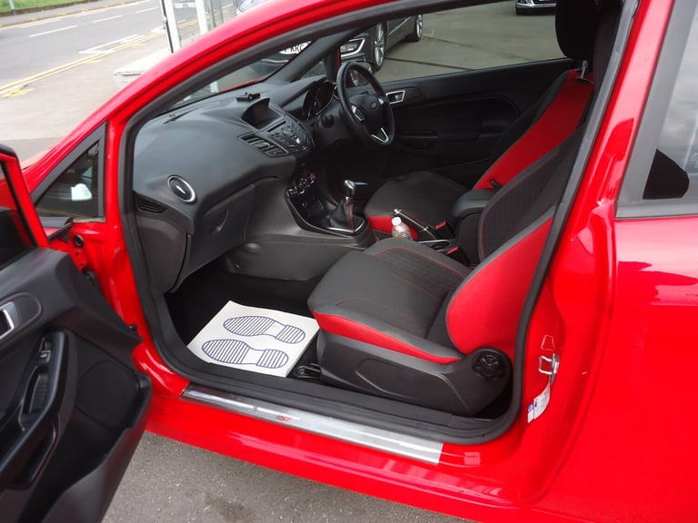 2017 Ford Fiesta 1.0 EcoBoost 140 ST-Line Red 3dr HATCHBACK Petrol Manual