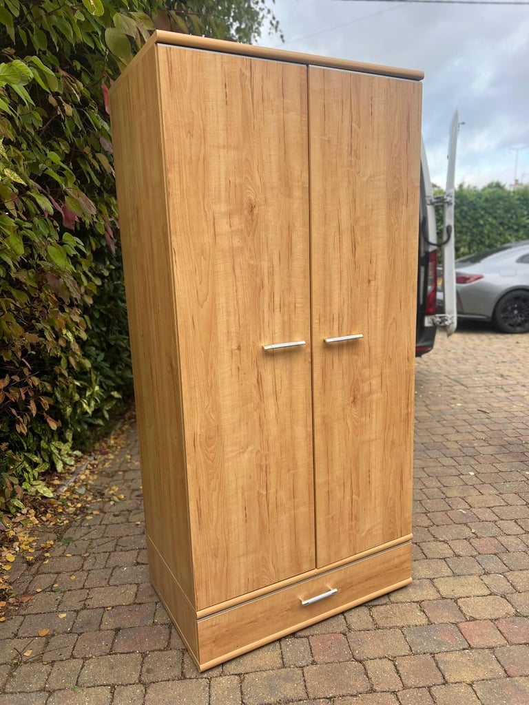 2 door wardrobe