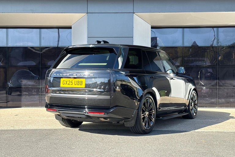 2025 Land Rover Range Rover 3.0 P400 HSE 4dr Auto ESTATE PETROL Automatic