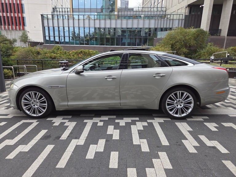 JAGUAR XJ 3.0D V6 PREMIUM LUXURY AUTO AUTOMATIC *FULL HISTORY TOP SPEC xf xe