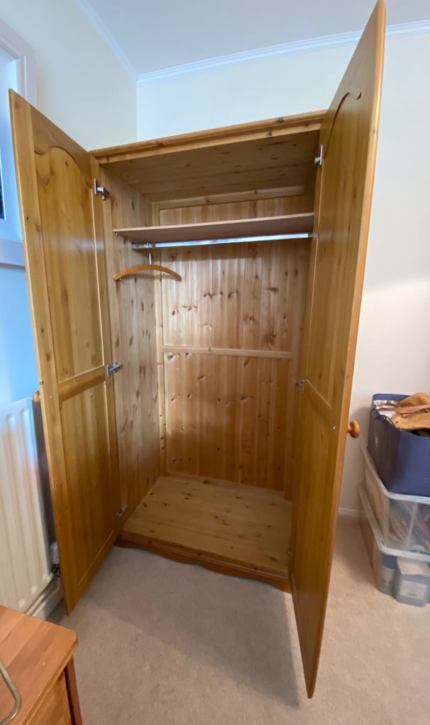 Pine Style Wardrobe 