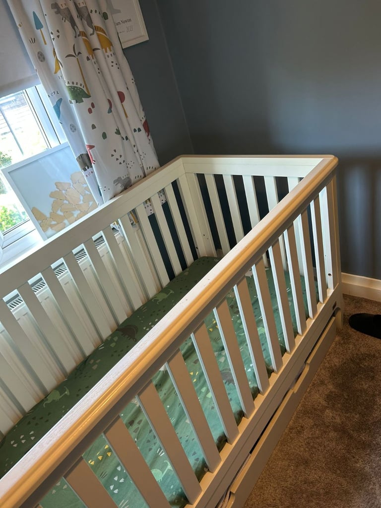 Florence Cot Bed Mamas and Papas