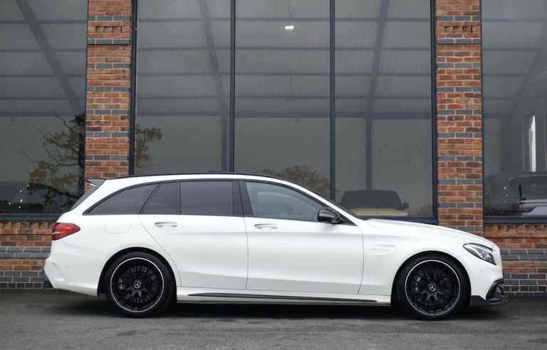 2017 66 MERCEDES-BENZ C-CLASS 4.0 C63 V8 BITURBO AMG (PREMIUM) ESTATE 5DR PETROL