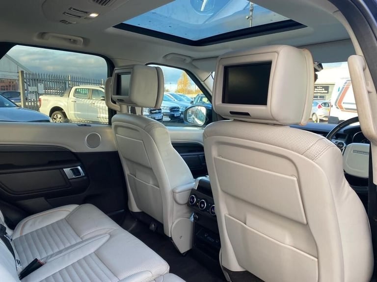 2017 Land Rover Discovery 2.0 SD4 HSE LUXURY 5d 237 BHP Estate Diesel Automatic