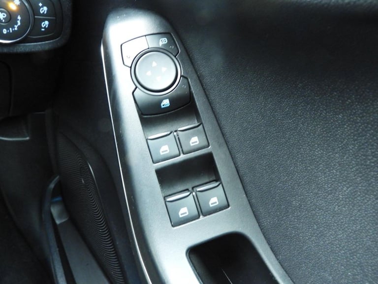 2023 Ford Fiesta 1.0 EcoBoost Hybrid mHEV 125 ST-Line X Edition 5dr HATCHBACK PETROL Manual