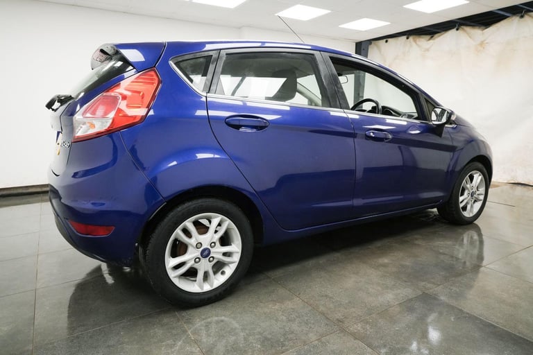 2016 Ford Fiesta 1.25 Zetec Euro 6 5dr HATCHBACK Petrol Manual