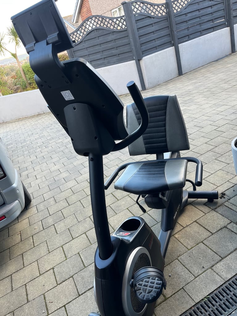 image for Proform 325 CSX exercise bike 