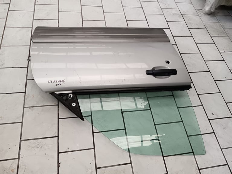 Rh door for Subaru Forester