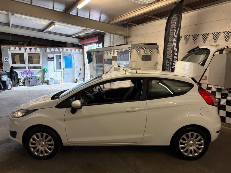 FORD FIESTA 1.25 Style 2014