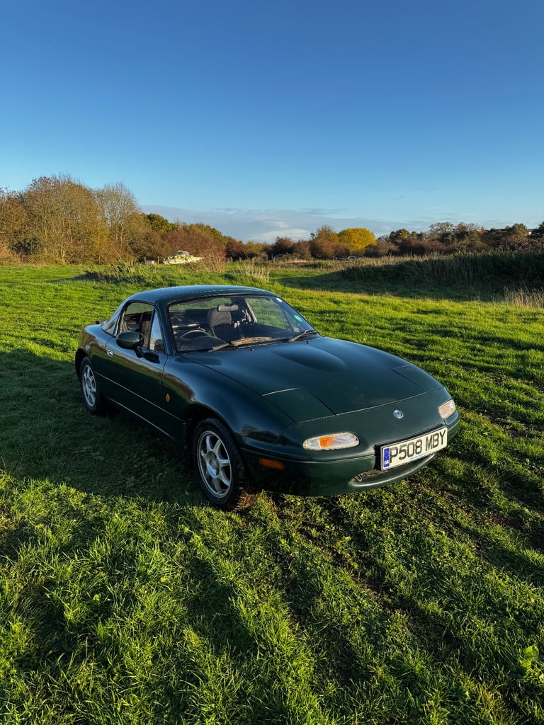 Mazda, MX-5, Convertible, 1996, Manual, 1840 (cc), 2 doors